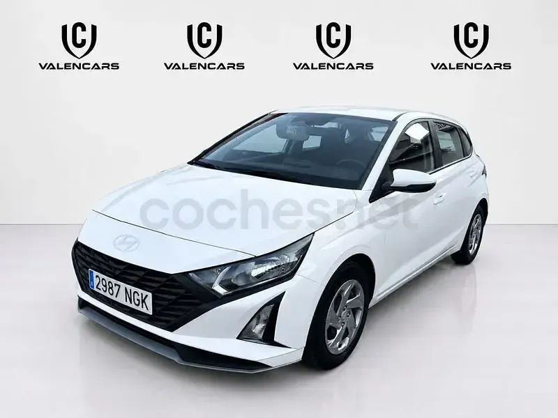 Usado Hyundai i20 80 CV (58 kW) 2025 Blanco Utilitario