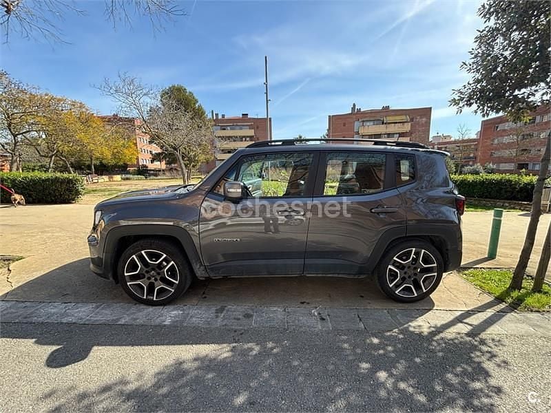 Usado Jeep Renegade Limited 120 CV (88 kW) 2019 Negro SUV