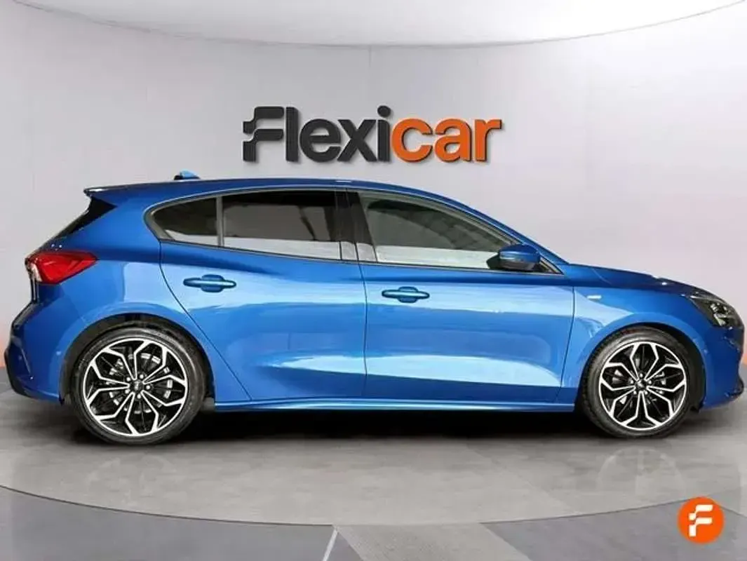 Usado Ford Focus Titanium 120 CV (88 kW) 2018 Azul Utilitario