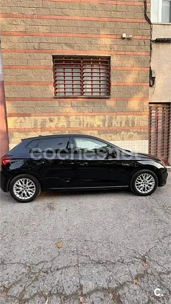Usado Seat Ibiza FR 115 CV (84 kW) 2023 Negro Utilitario