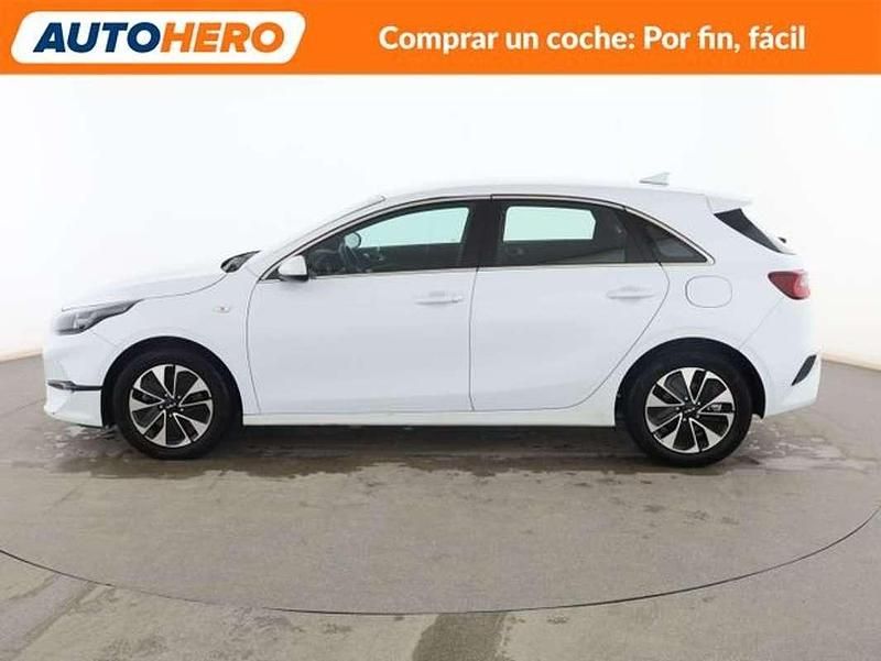 Usado Kia Ceed 101 CV (74 kW) 2025 Blanco Utilitario