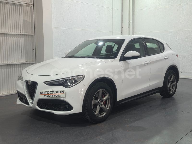 Blanco Usado 2017 Alfa Romeo Stelvio SUV | 19.800 € (Precio justo) - Imagen 1/4