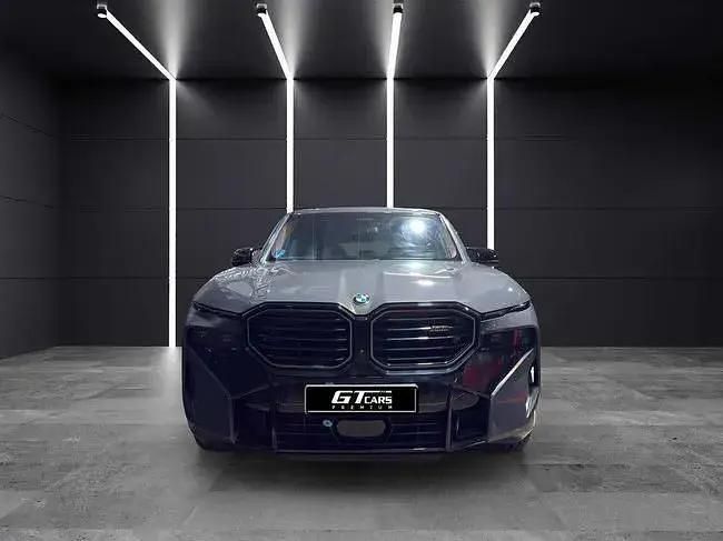 Usado BMW XM 654 HP (481 kW) 2024 Cinzento SUV