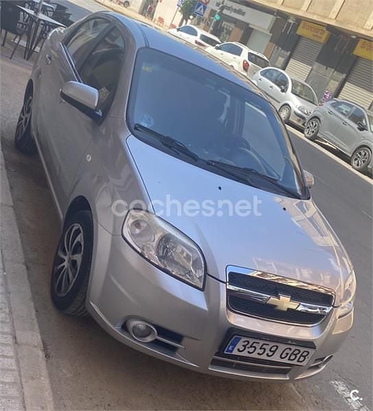 Usado Chevrolet Aveo LS 94 CV (69 kW) 2008 Gris / plata Berlina