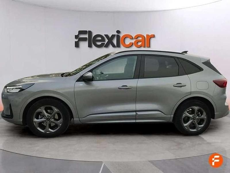 Usado Ford Kuga ST-Line 150 HP (110 kW) 2025 Cinzento SUV