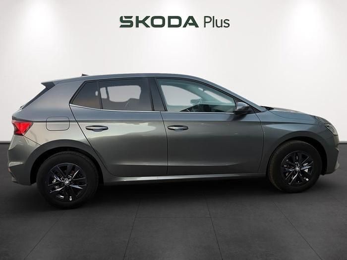 Usado Skoda Fabia Selection 115 CV (84 kW) 2025 Gris Utilitario