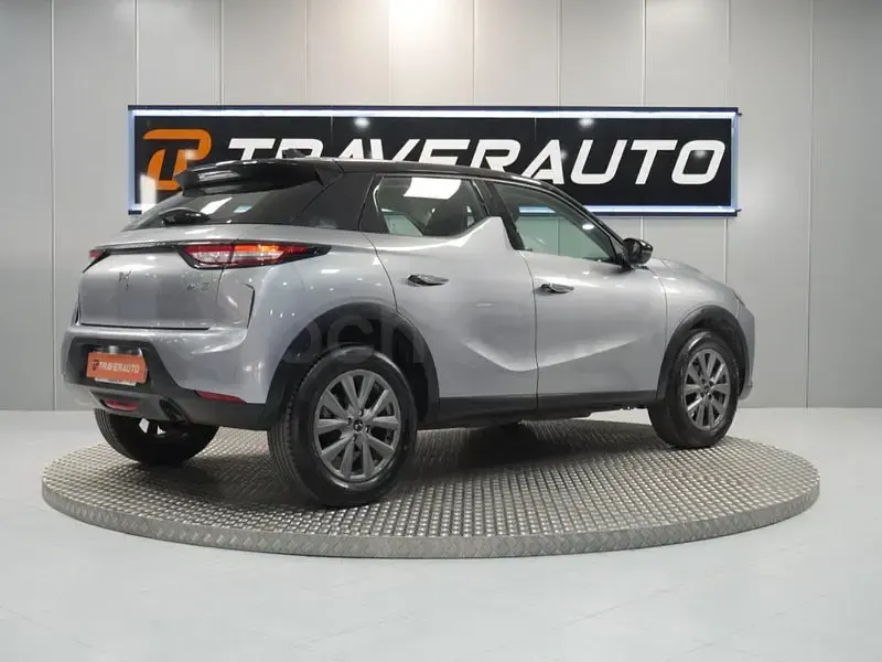 Usado DS Automobiles DS3 Bastille 100 CV (73 kW) 2023 Gris / plata SUV