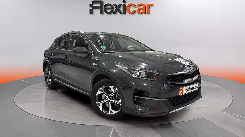 Usado Kia XCeed 120 CV (88 kW) 2021 Gris SUV