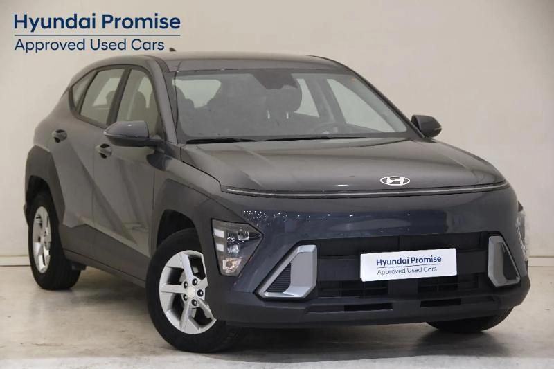 Usado Hyundai Kona 120 CV (88 kW) 2024 Gris/plata SUV