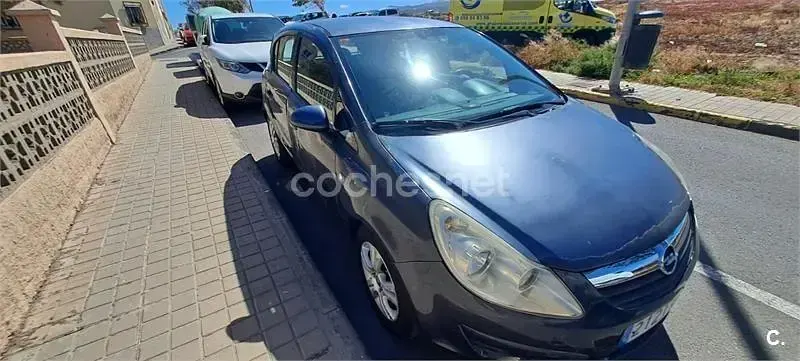 Usado Opel Corsa 100 CV (73 kW) 2010 Azul Utilitario