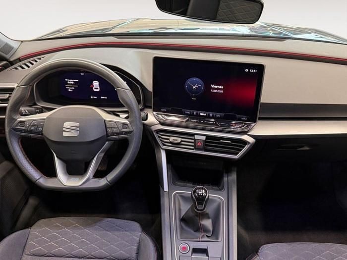 Usado Seat Leon FR 116 CV (85 kW) 2025 Gris