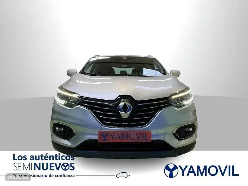 Usado Renault Kadjar Zen 140 CV (102 kW) 2019 Plateado SUV