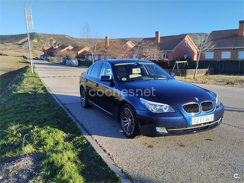 Usado BMW 525 197 CV (144 kW) 2009 Azul Berlina