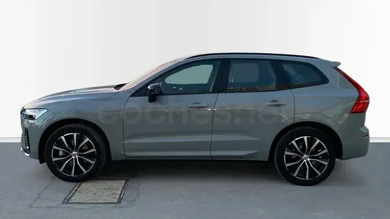 Usado Volvo XC60 Plus 197 CV (144 kW) 2024 Gris / plata SUV