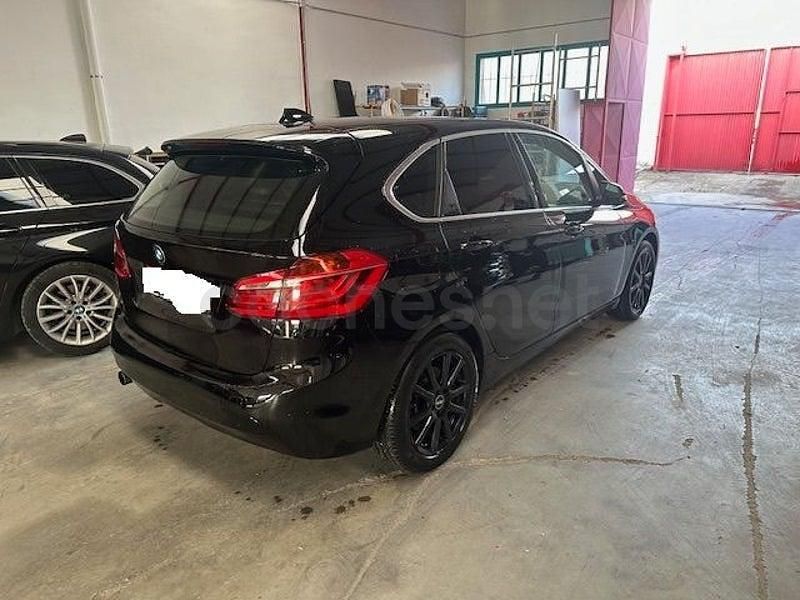 Usado BMW 225 Active Tourer iPerformance 224 CV (164 kW) 2017 Negro Monovolumen