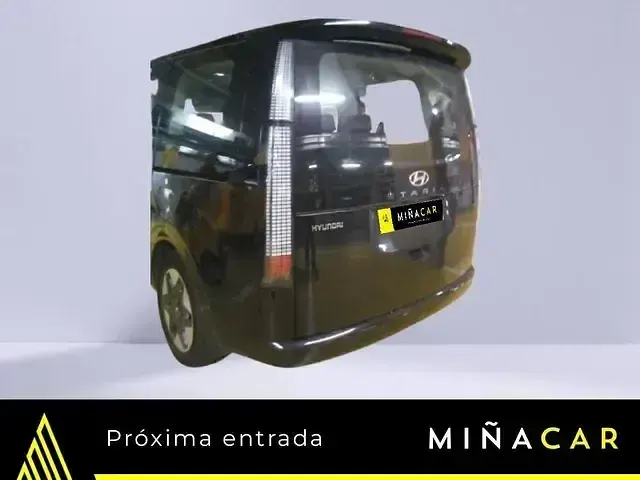 Usado Hyundai Staria 177 CV (130 kW) 2023 Negro Monovolumen