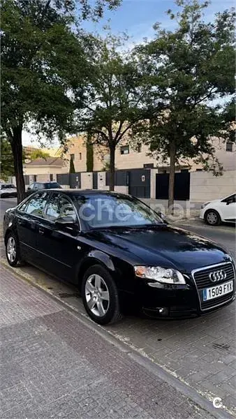 Usado Audi A4 140 CV (102 kW) 2007 Negro Berlina
