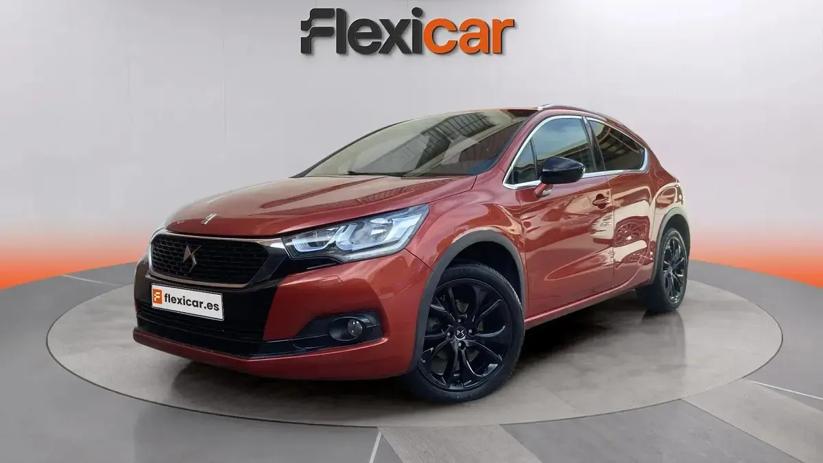 Usado DS Automobiles DS4 Crossback Style 120 CV (88 kW) 2016 Naranja SUV
