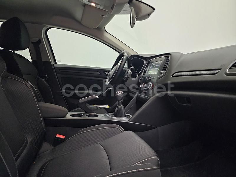 Usado Renault Mégane IV Business 115 CV (84 kW) 2020 Blanco Berlina