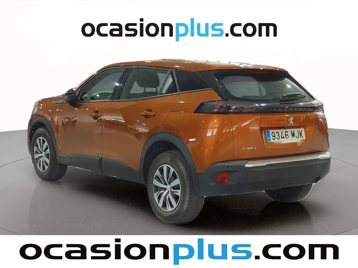 Usado Peugeot 2008 Active 101 CV (74 kW) 2023 Naranja SUV
