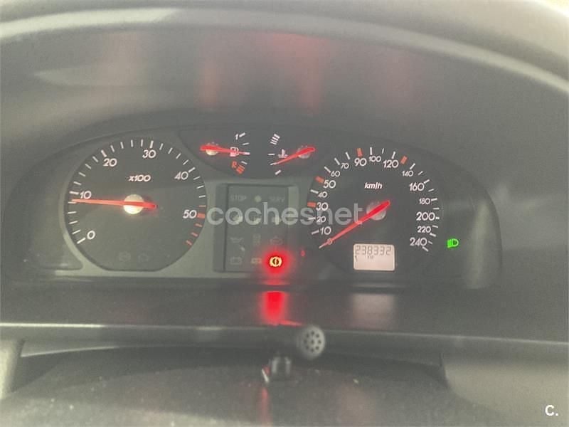 Usado Renault Laguna GrandTour Expression 120 CV (88 kW) 2003 Gris / plata Familiar