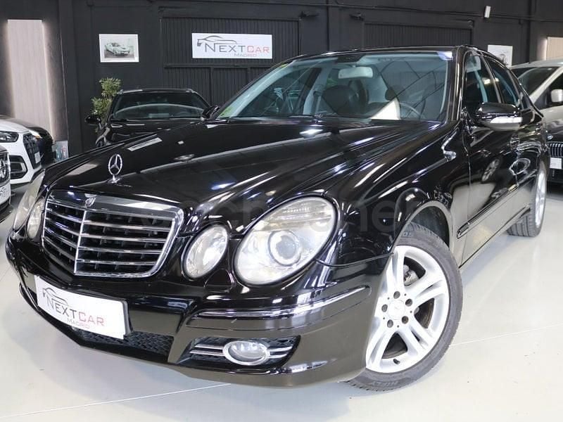 Usado Mercedes E320 Avantgarde 224 CV (164 kW) 2007 Negro Berlina