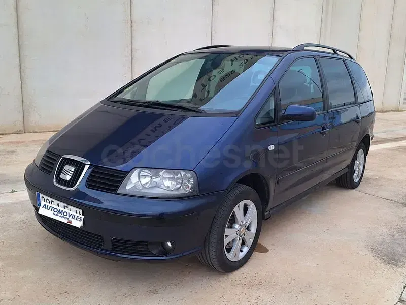 Usado Seat Alhambra Reference 140 CV (102 kW) 2007 Azul Monovolumen