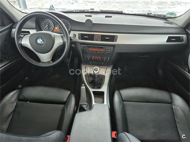 Usado BMW 320 150 CV (110 kW) 2005 Gris / plata Berlina