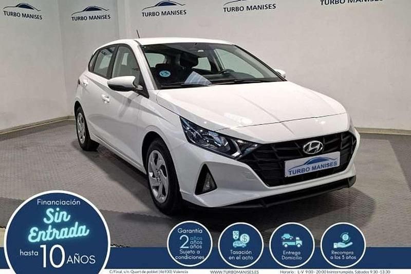 Usado Hyundai i20 84 CV (61 kW) 2023 Blanco Utilitario
