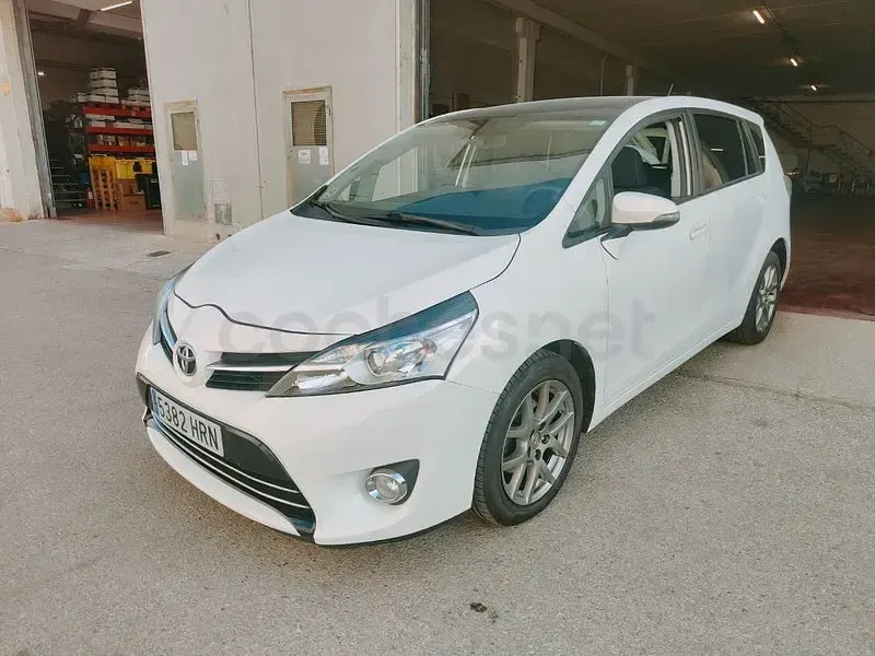 Usado Toyota Verso Advance 124 CV (91 kW) 2013 Blanco Monovolumen