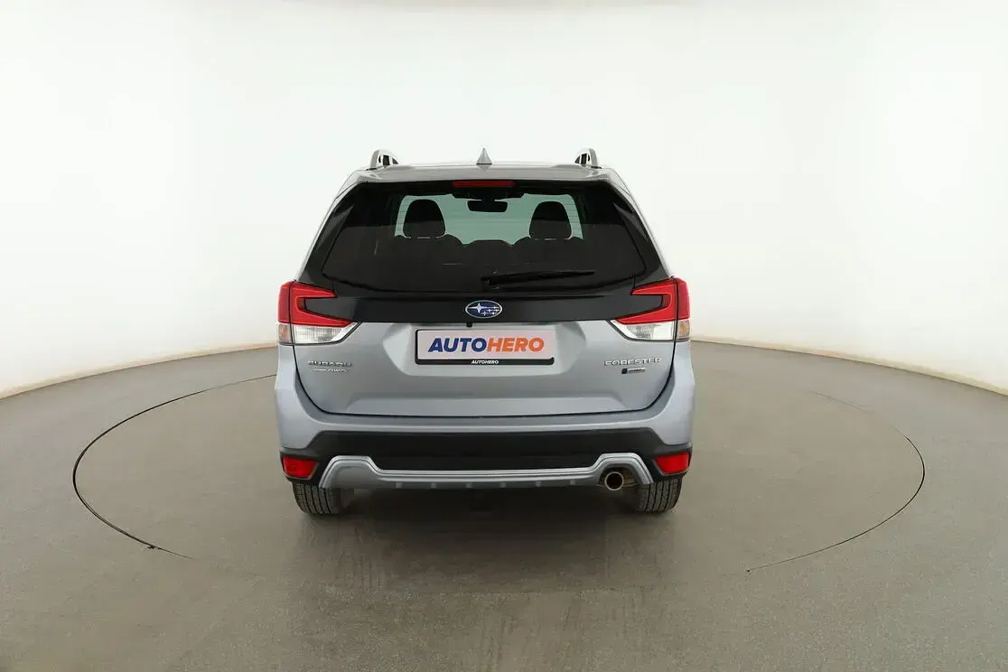 Usado Subaru Forester 150 CV (110 kW) 2022 Gris SUV