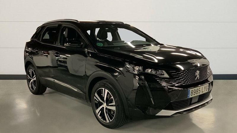 Usado Peugeot 3008 GT 130 CV (95 kW) 2022 Negro SUV