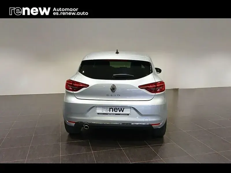 Begagnad Renault Clio V Techno 140 HK (102 kW) 2023 Grå Sedan