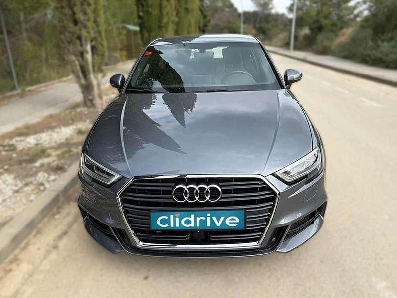 Usado Audi A3 S-Line 110 CV (80 kW) 2017 Gris Utilitario