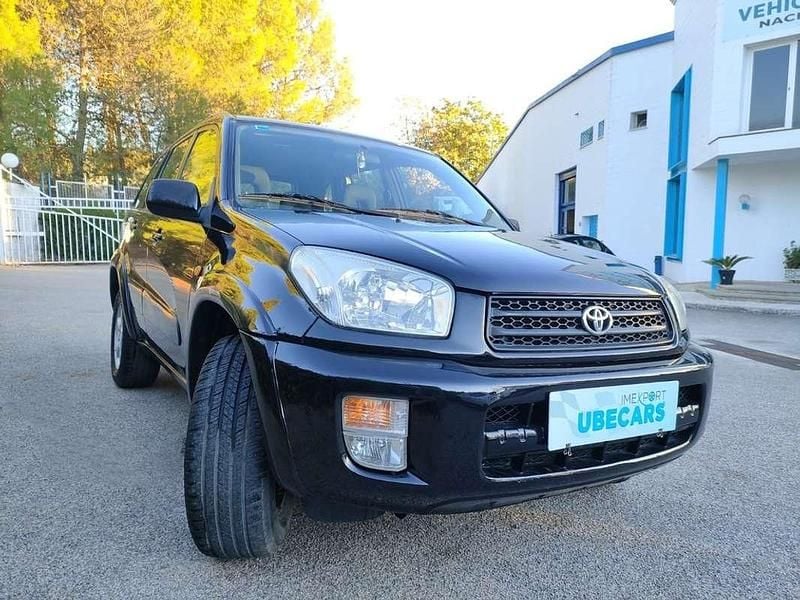 Usado Toyota RAV4 Luna 150 CV (110 kW) 2000 Negro SUV