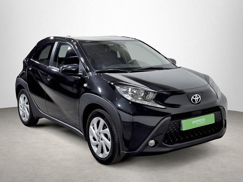 Usado Toyota Aygo X Play 72 CV (52 kW) 2024 Negro SUV