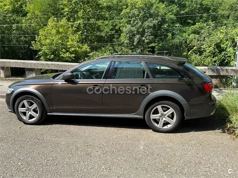 Usado Audi A6 Allroad 204 CV (150 kW) 2013 Negro Familiar