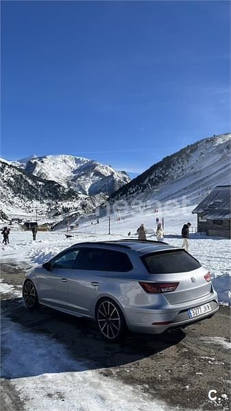 Usado Seat Leon ST FR 184 CV (135 kW) 2015 Gris / plata Familiar