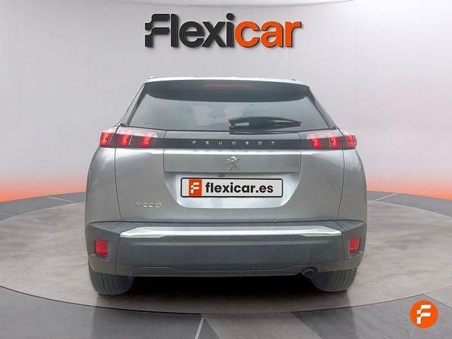 Usado Peugeot 2008 Allure 100 CV (73 kW) 2023 Gris SUV