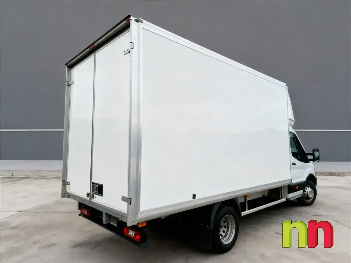 Usado Ford Transit 130 CV (95 kW) 2021 Blanco Berlina