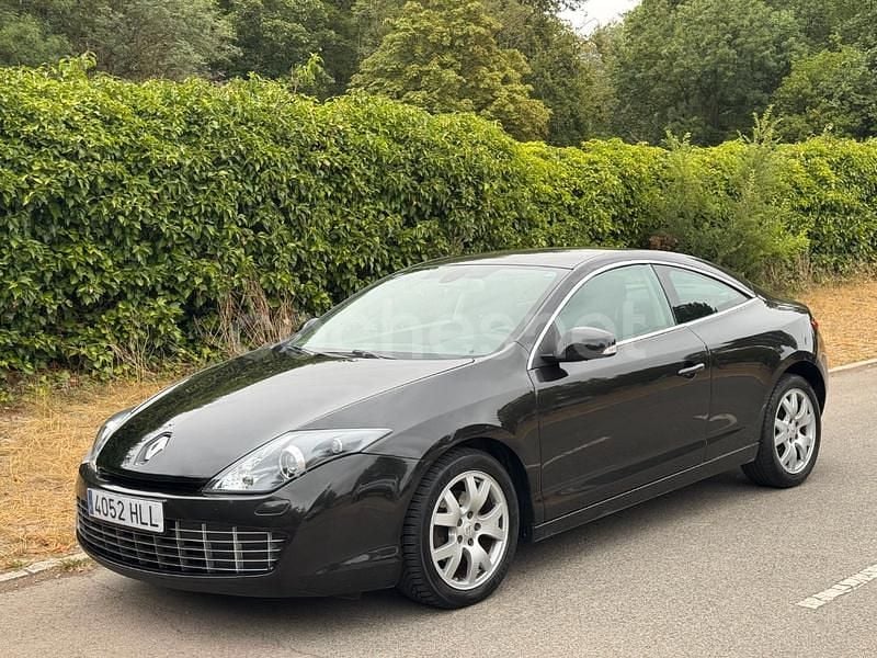 Negro Usado 2012 Renault Laguna Coupé Coupe | 8990 € - Imagen 1/4