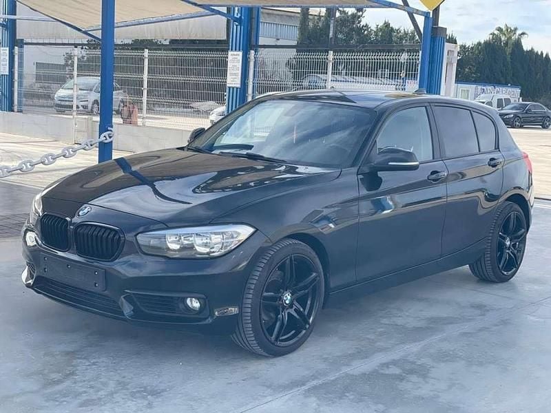 Negro Usado 2016 BMW 118 Utilitario | 12.999 € (Buen precio) - Imagen 1/4