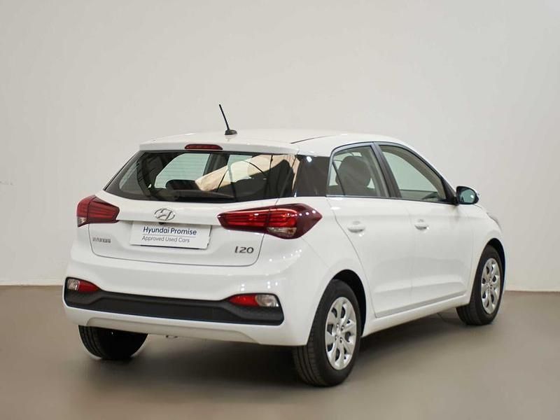 Usado Hyundai i20 100 CV (73 kW) 2019 Otro Berlina