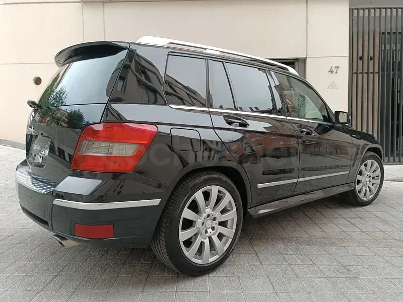 Usado Mercedes GLK220 170 CV (125 kW) 2010 Negro SUV