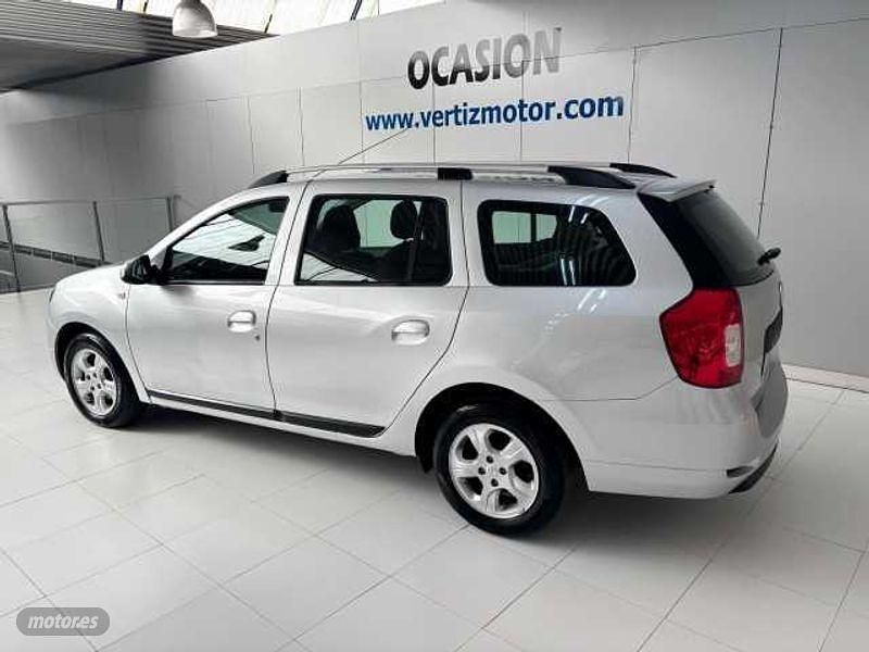 Usado Dacia Logan Lauréate 90 CV (66 kW) 2015 Plateado Berlina