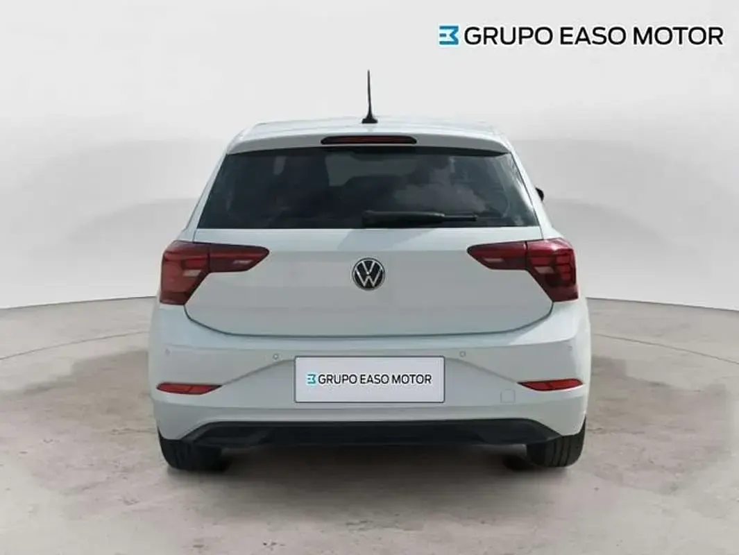 Usado VW Polo Life 95 CV (69 kW) 2023 Blanco Utilitario