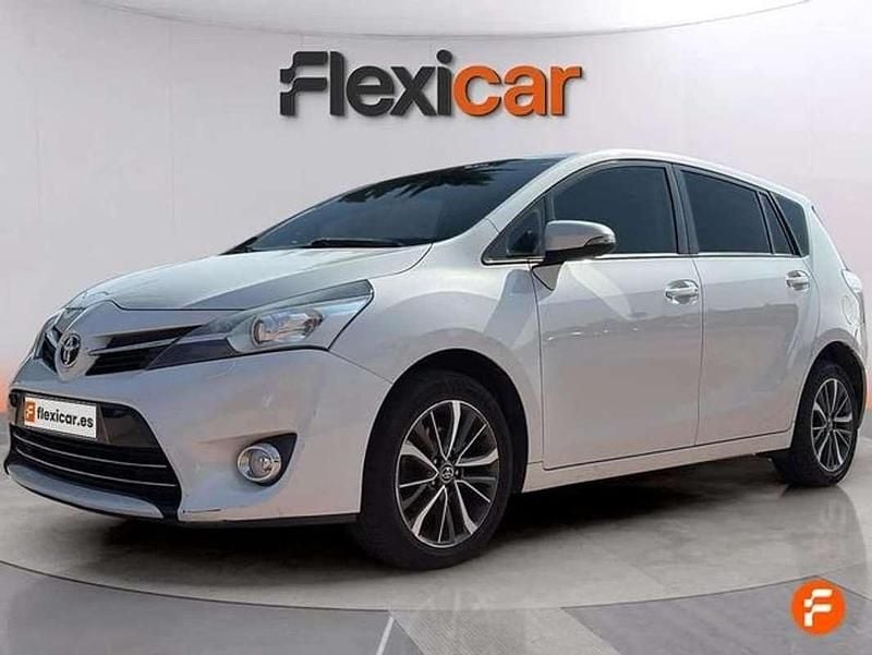 Usado Toyota Verso Advance 132 CV (97 kW) 2016 Blanco Monovolumen