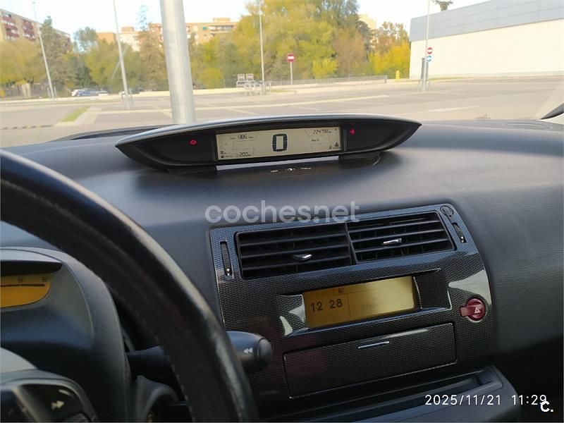 Usado Citroën C4 Exclusive 110 CV (80 kW) 2005 Gris / plata Berlina