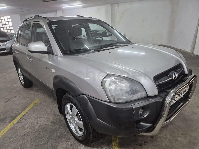 Usado Hyundai Tucson Comfort 112 HP (82 kW) 2004 Cinzento SUV