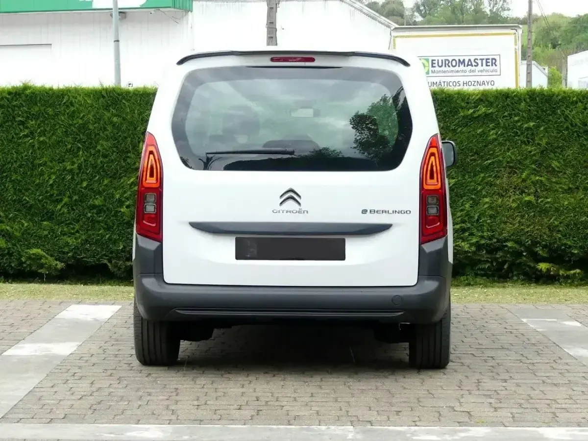 Usado Citroën e-Berlingo Live 100 kW (136 CV) 2024 Blanco Monovolumen